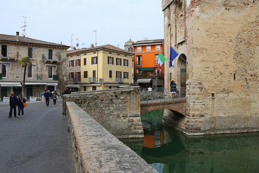 Aurora Sirmione Appartamenti Exterior photo